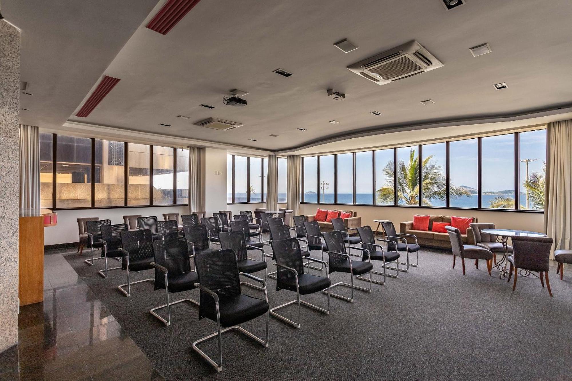 Vista Lateral, Edificio Frente A Praia Рио де Жанейро Екстериор снимка