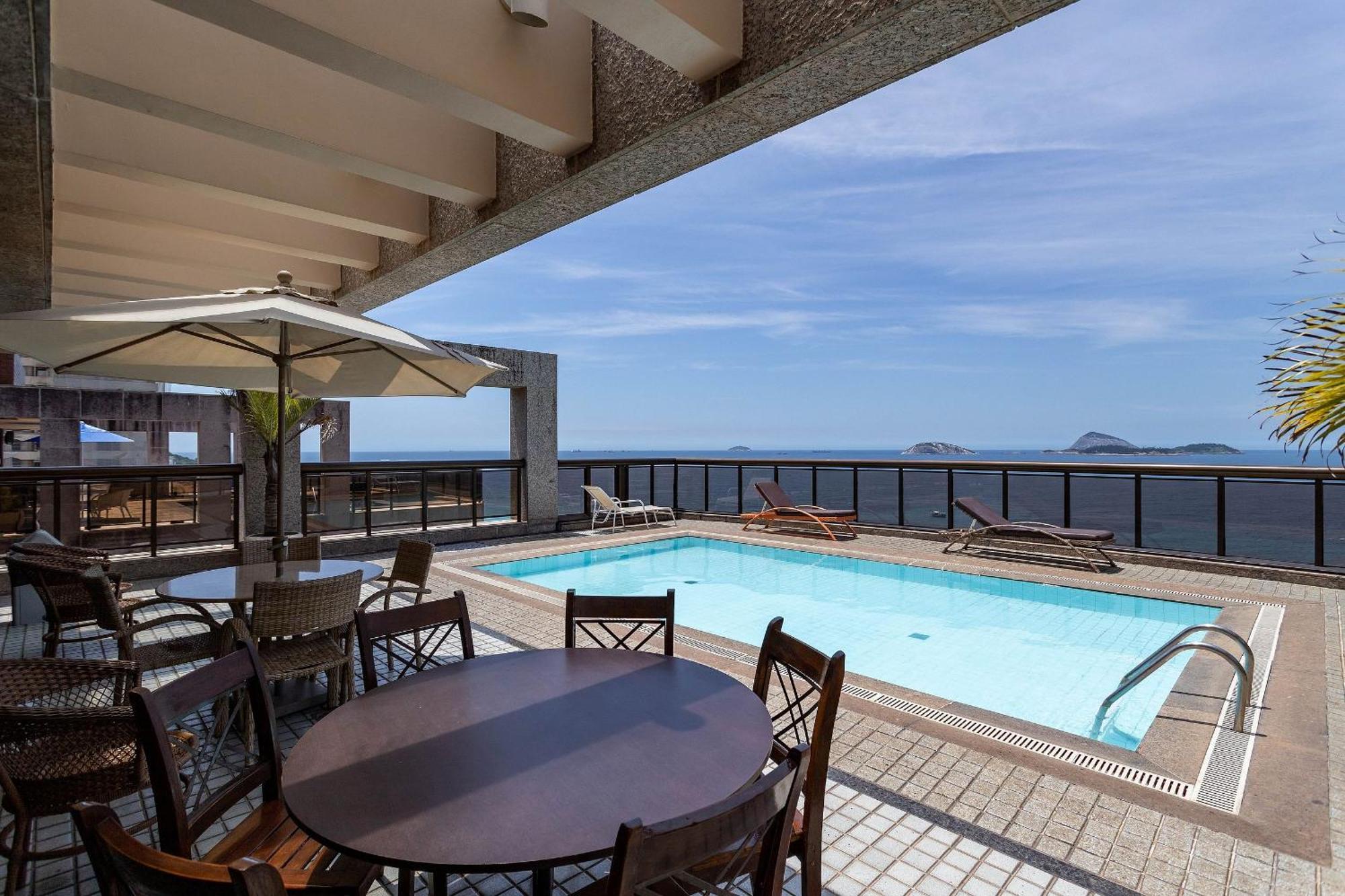 Vista Lateral, Edificio Frente A Praia Рио де Жанейро Екстериор снимка