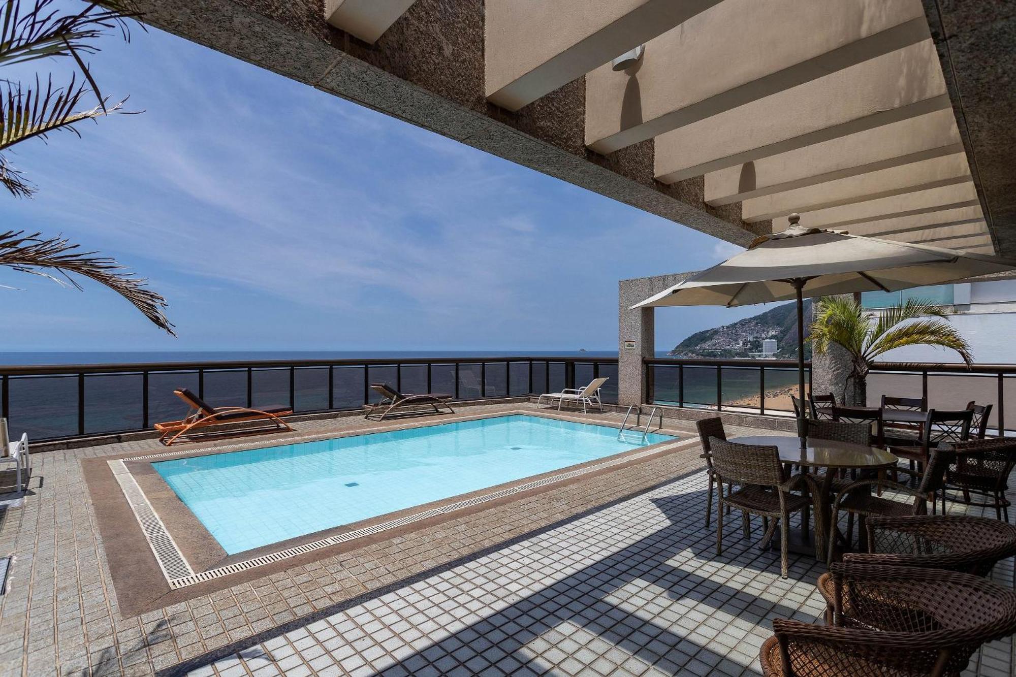 Vista Lateral, Edificio Frente A Praia Рио де Жанейро Екстериор снимка